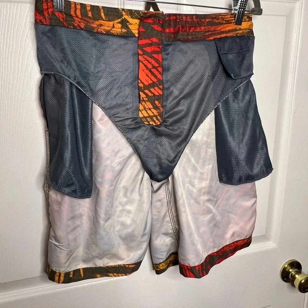 Speedo Men’s Swim Trunks Orange Yellow Tropical Print Size Medium GUC